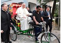  مشاركة البابا في لقاء مسكوني في حديقة مبنى الأسقفيّة في دكا