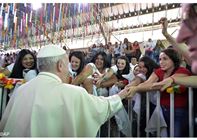 البابا فرنسيس يزور سجنًا للنساء في سانتياغو